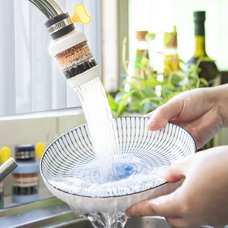Filtre de Robinet Universel 6-en-1 : Pureté et Confort au Quotidien